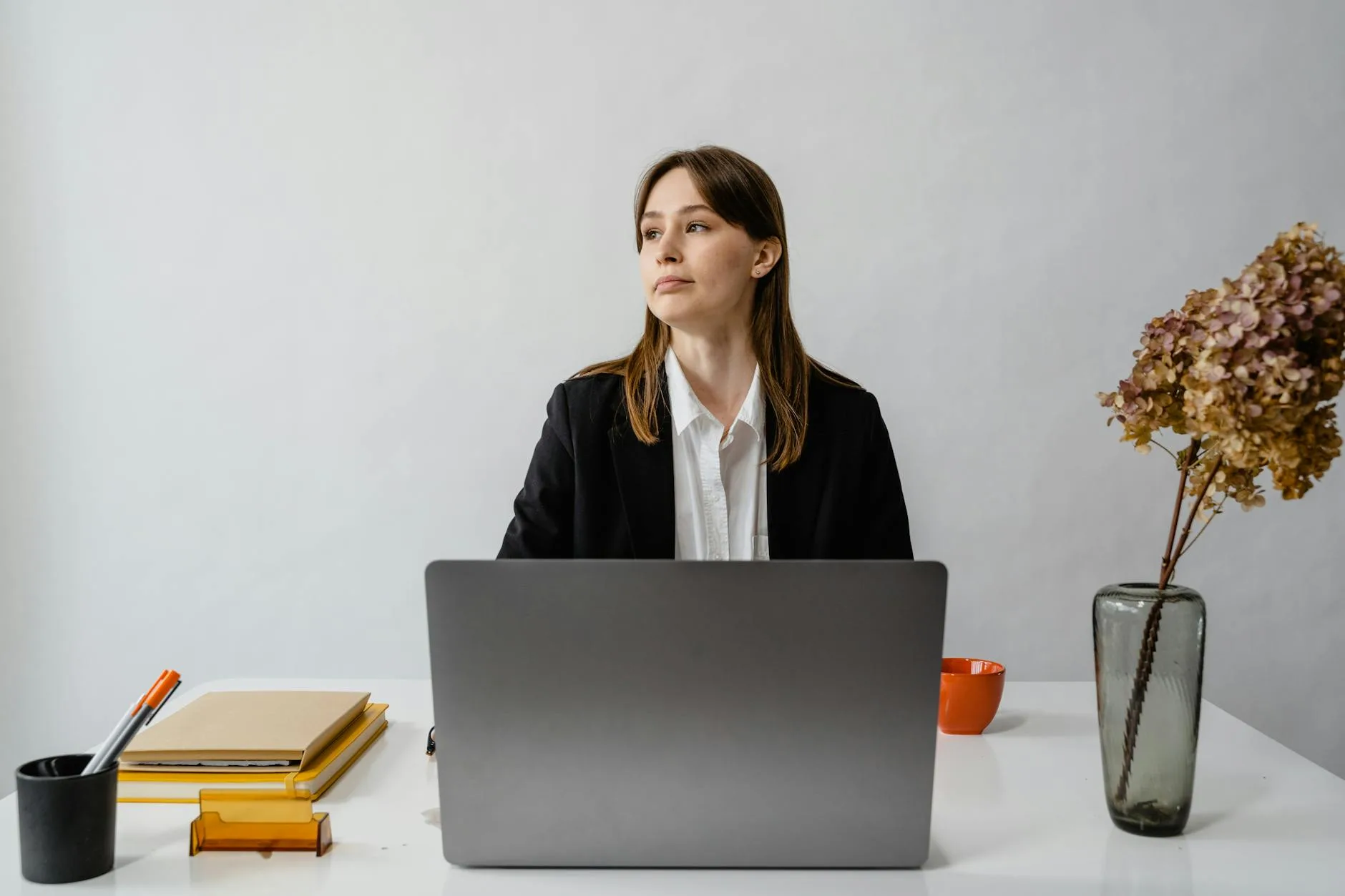 Syndrome de l'imposteur en business : 7 clés pour s'en libérer durablement